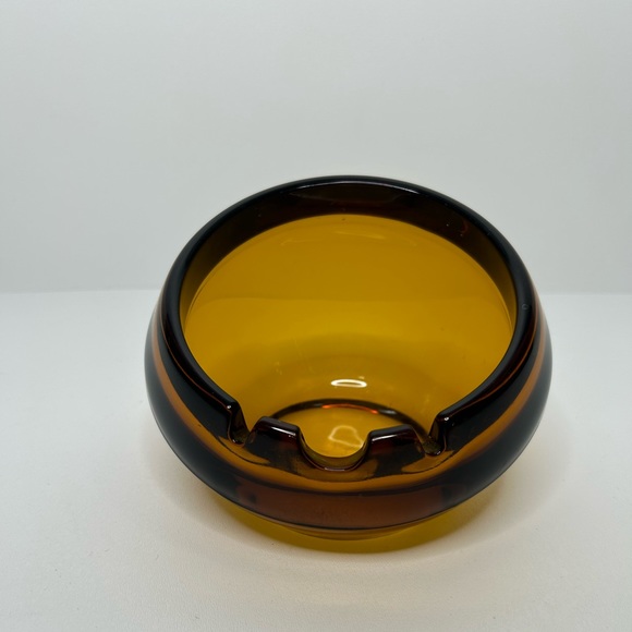 Accents Vtg Viking Glass Orb Ashtray Large Cigar Ashtray Amber
